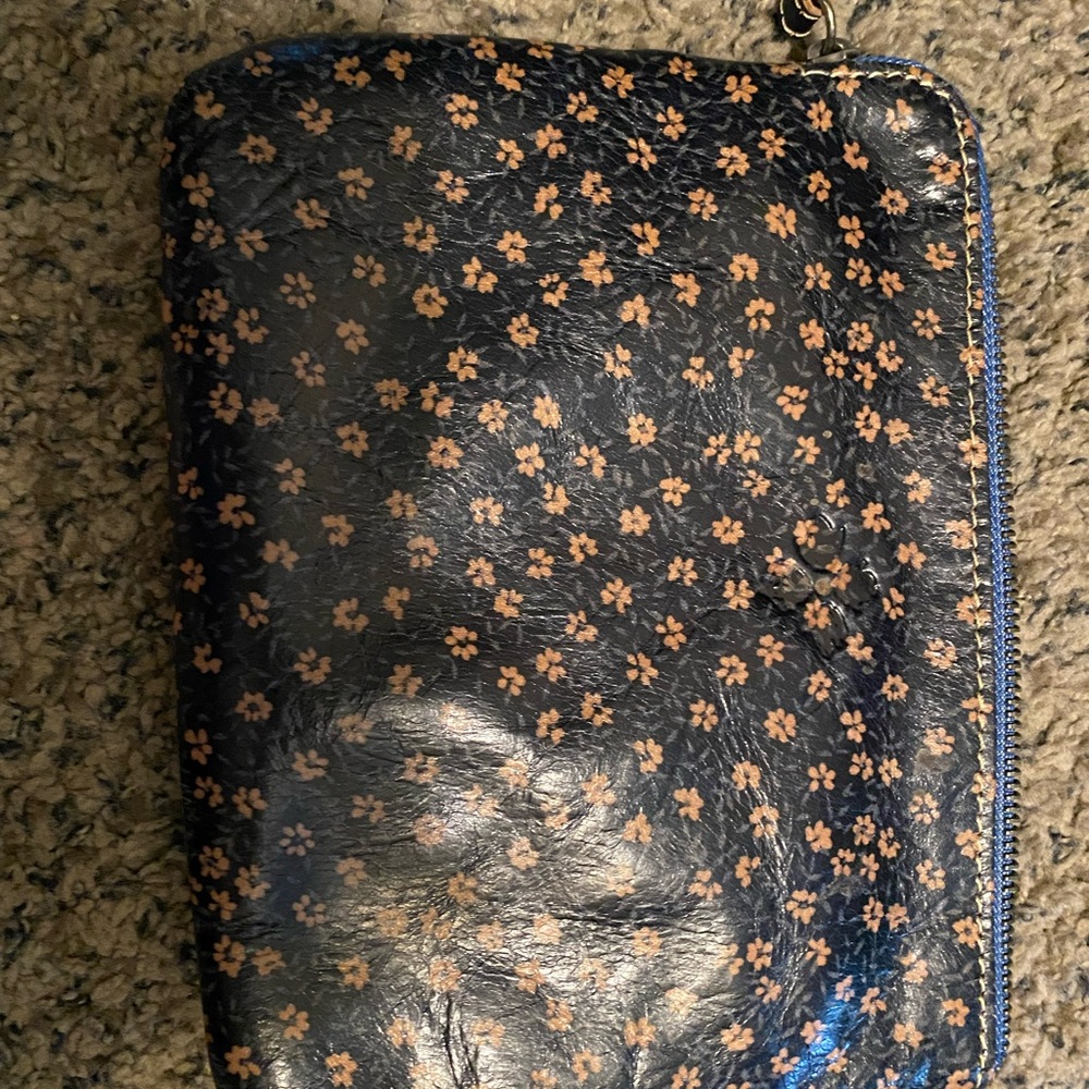 Floral Black Wristlet - Picture 2 of 3